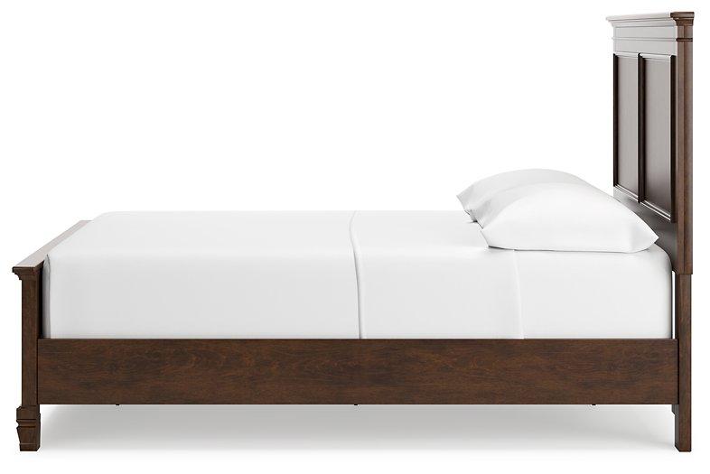 Danabrin Panel Bed