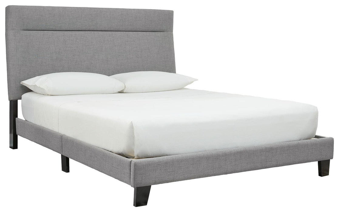 Adelloni - Upholstered Bed