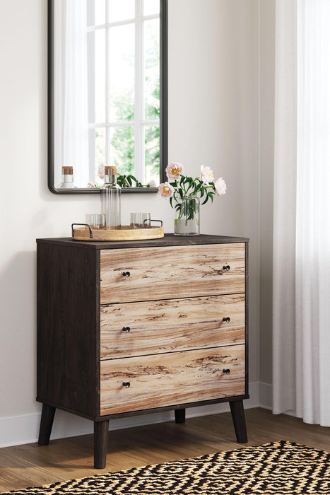 Lannover - Three Drawer Chest