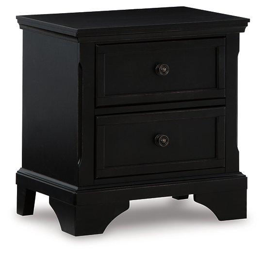 Chylanta Nightstand