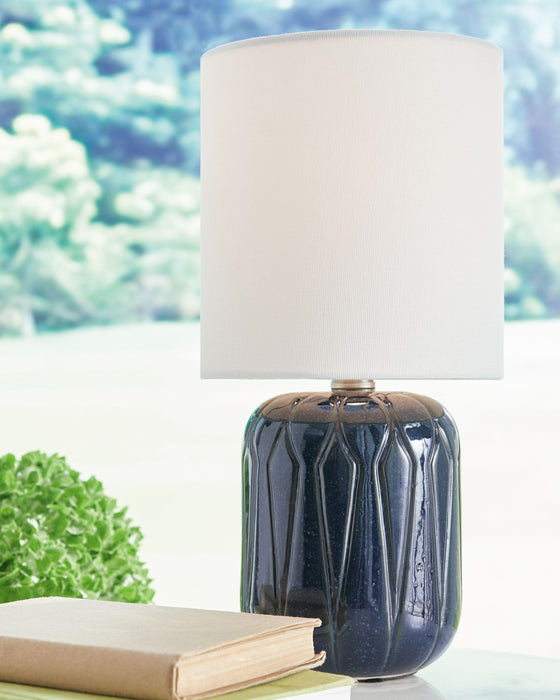 Hengrove - Ceramic Table Lamp (1/cn)