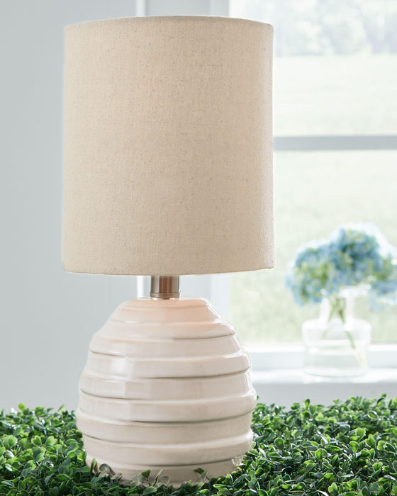 Glennwick - Ceramic Table Lamp (1/cn)