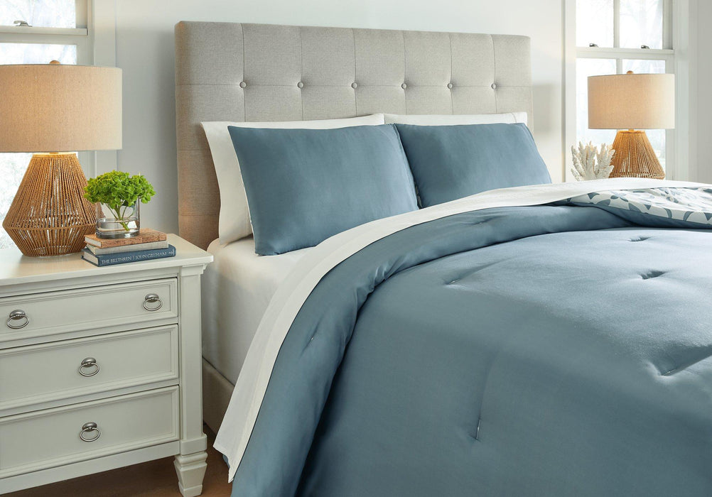 Adason Blue/White Queen Comforter Set