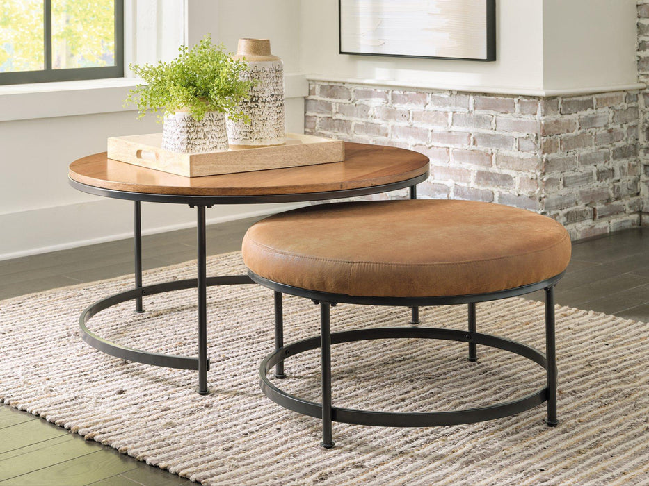 Drezmoore Light Brown/Black Nesting Coffee Table (Set of 2)