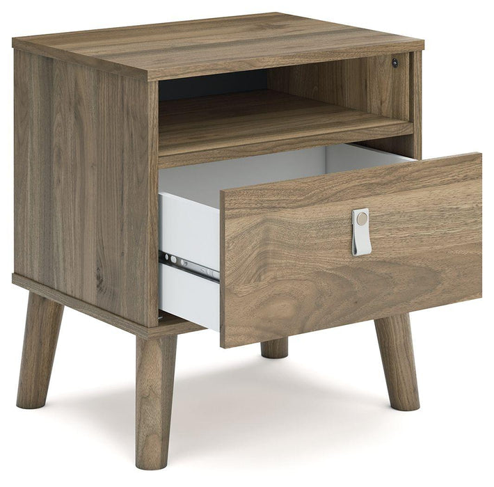 Aprilyn - One Drawer Night Stand