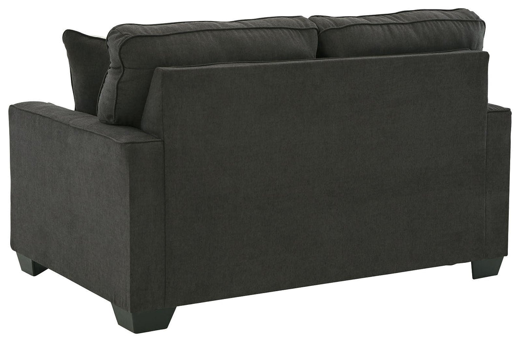 Lucina - Loveseat