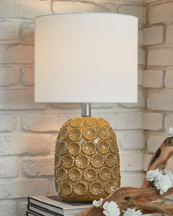 Moorbank - Ceramic Table Lamp (1/cn)