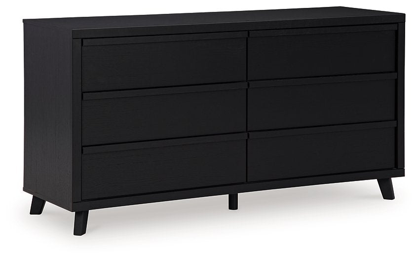 Danziar Dresser