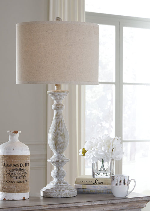 Bernadate 3-Piece Lamp Package