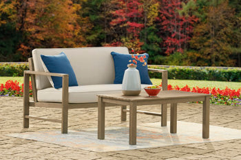 Fynnegan 4-Piece Outdoor Seating Package