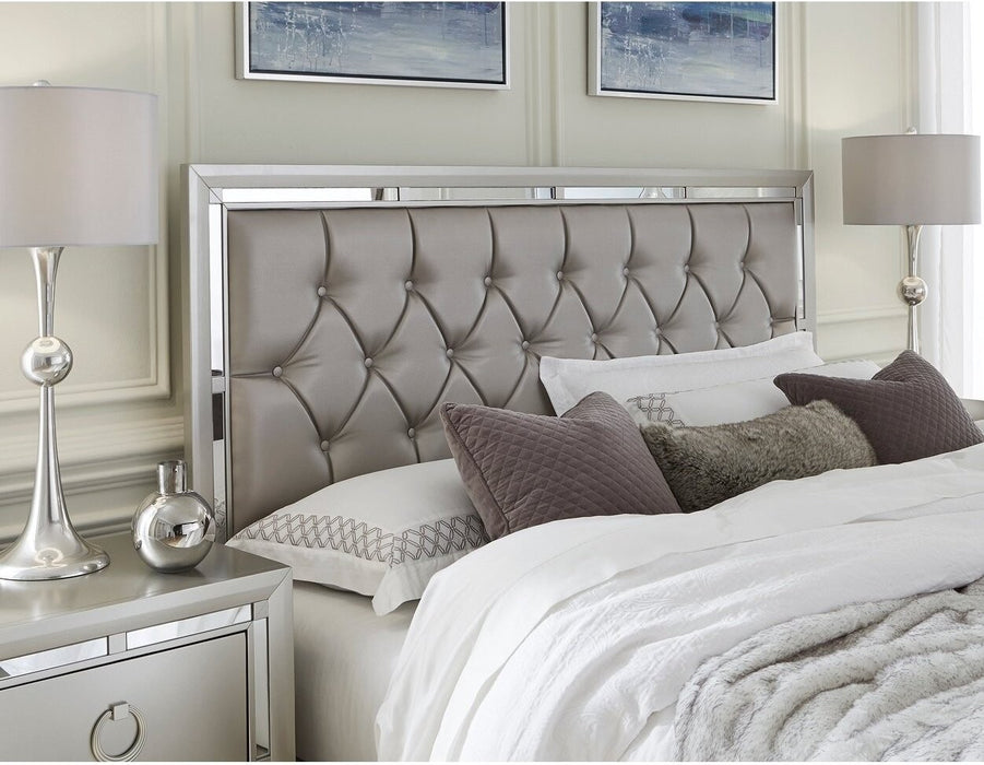 Global Furniture Riley Silver Tufted Full Bed